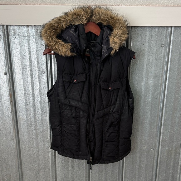 Columbia Jackets & Blazers - Columbia Titanium hooded vest Women’s Sz Lg EUC